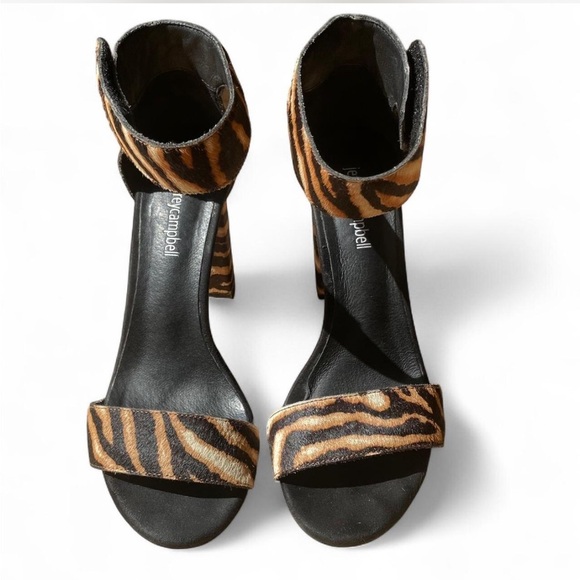 <Jeffrey Campbell> Ankle Strap Zebra Print Heeled Sandal Size 7 - Picture 1 of 8